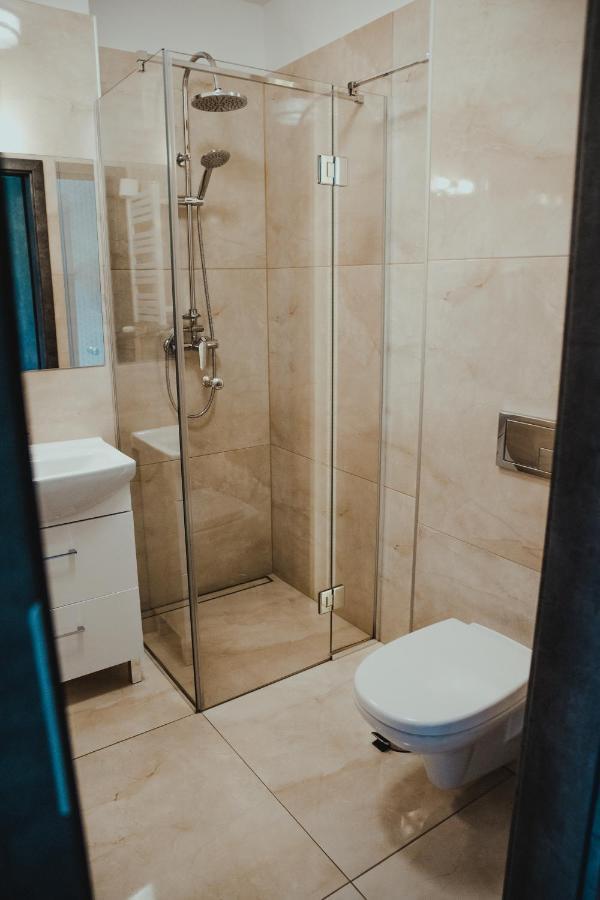 Restauracja Park Szwajcaria Hotel Gliwice Bagian luar foto