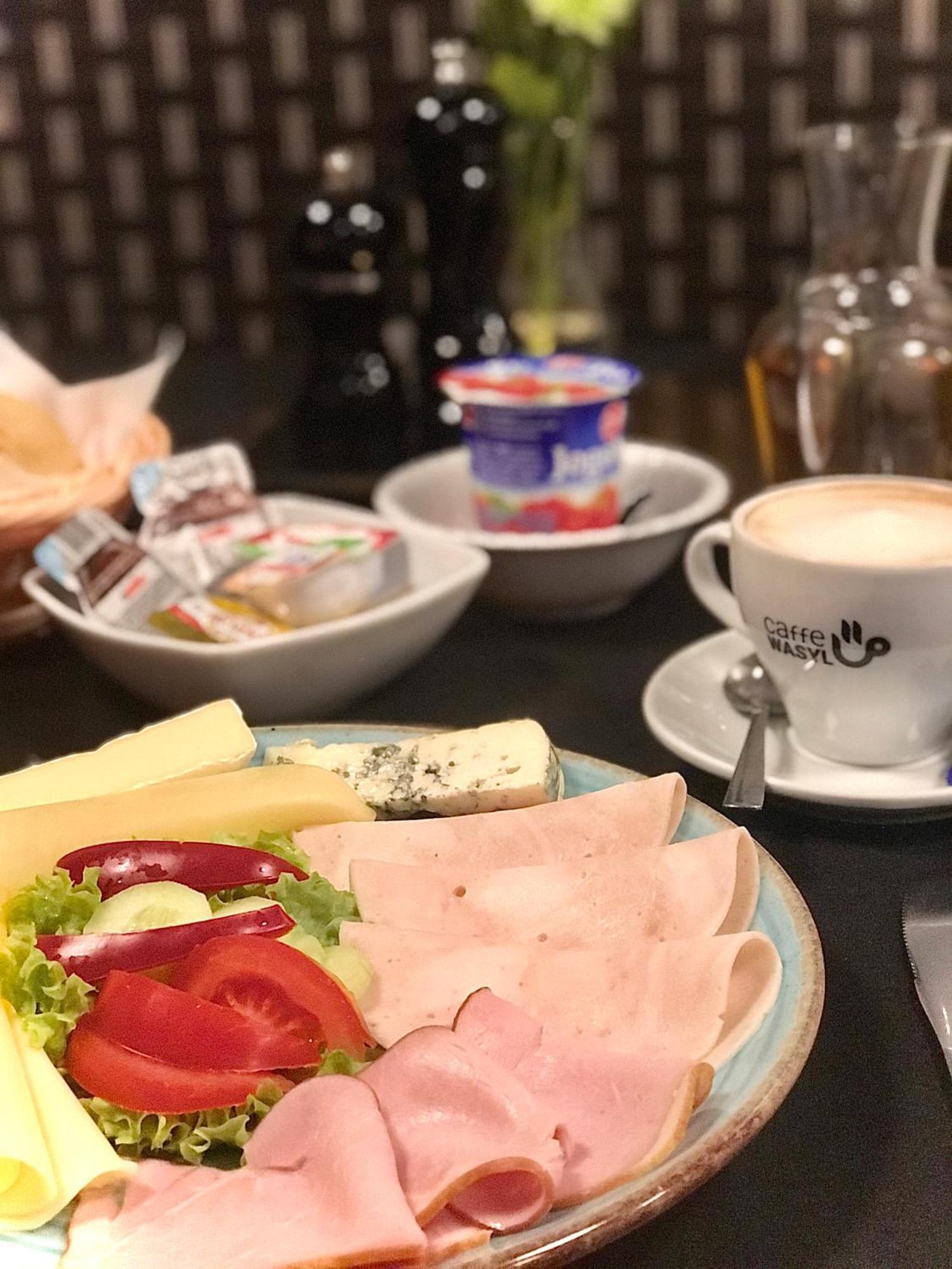 Restauracja Park Szwajcaria Hotel Gliwice Bagian luar foto